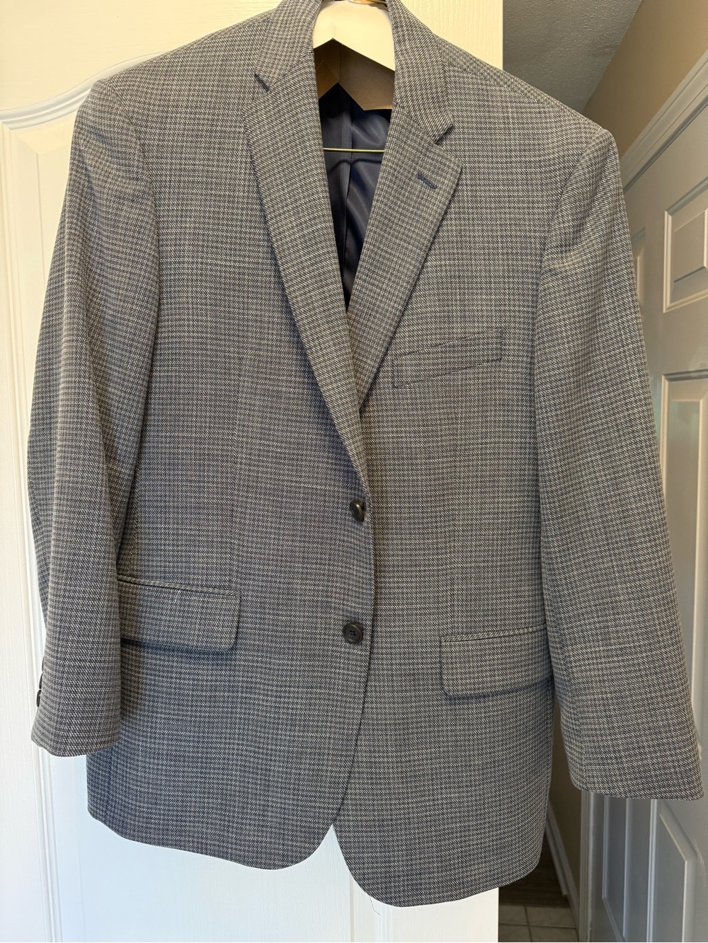 Jos. A. Bank Blue-Gray Glen Plaid Sport Coat